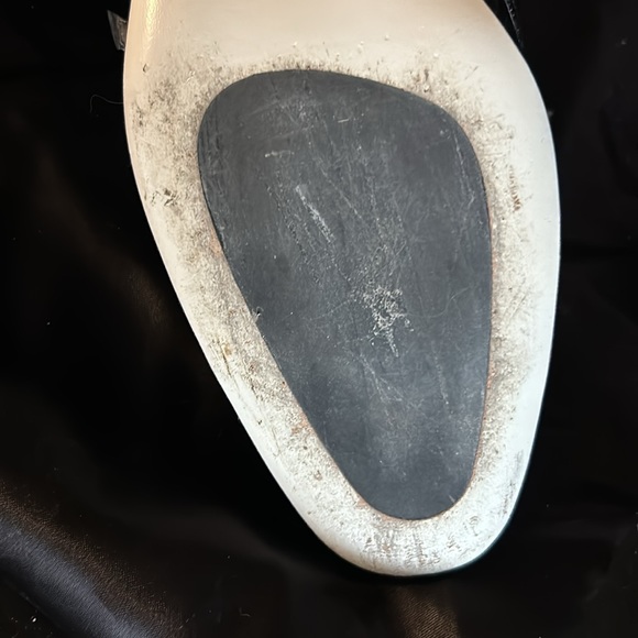 Like new Ron White Eldora black patent retro style flats - Picture 2 of 5